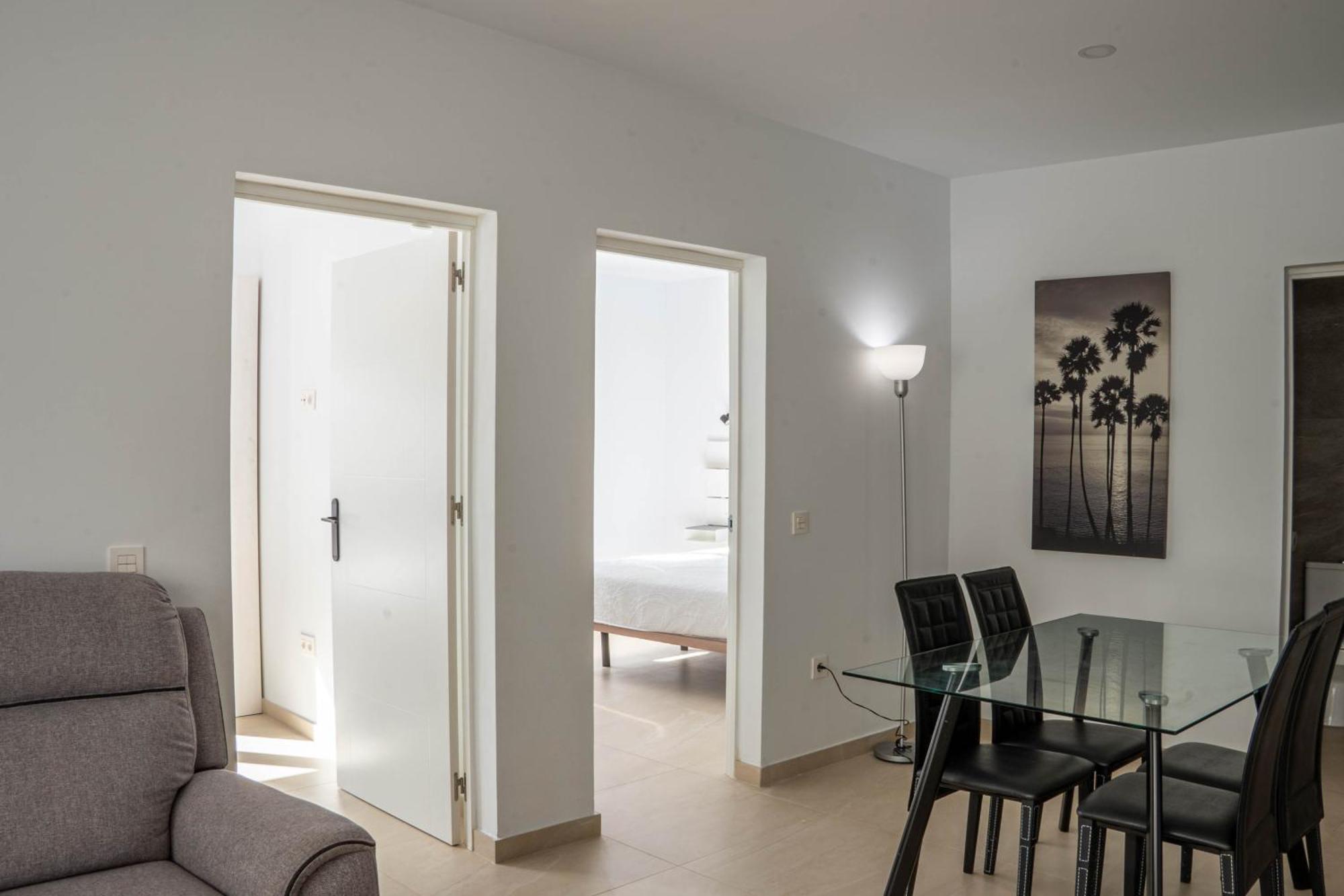 Kiposhi Beach Apartments Punta Mujeres Haría Kültér fotó