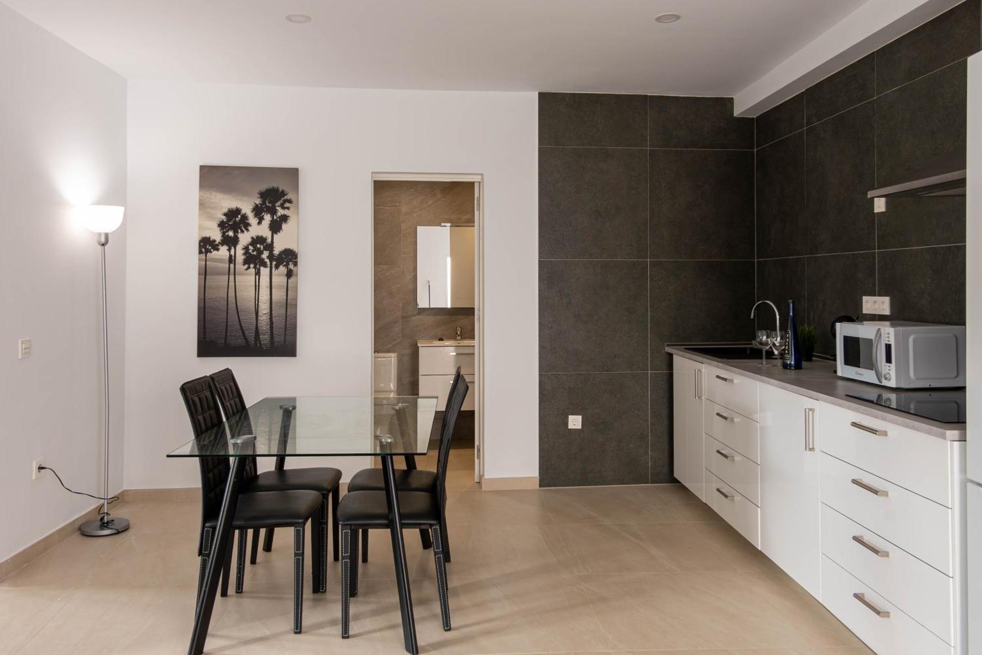 Kiposhi Beach Apartments Punta Mujeres Haría Kültér fotó