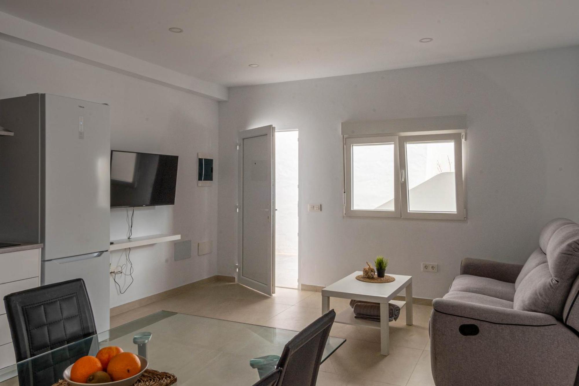 Kiposhi Beach Apartments Punta Mujeres Haría Kültér fotó