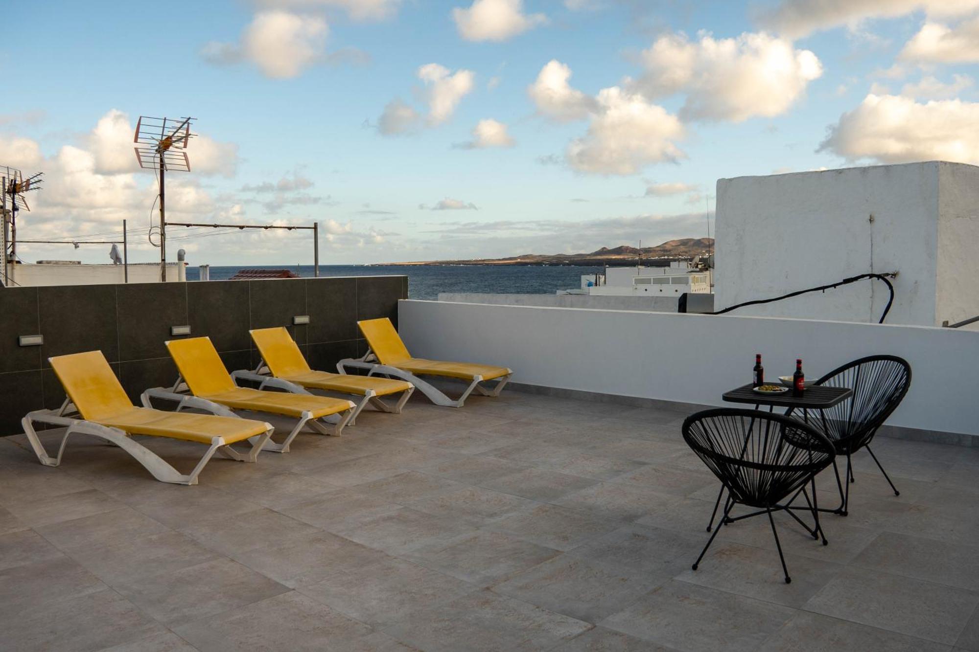 Kiposhi Beach Apartments Punta Mujeres Haría Kültér fotó