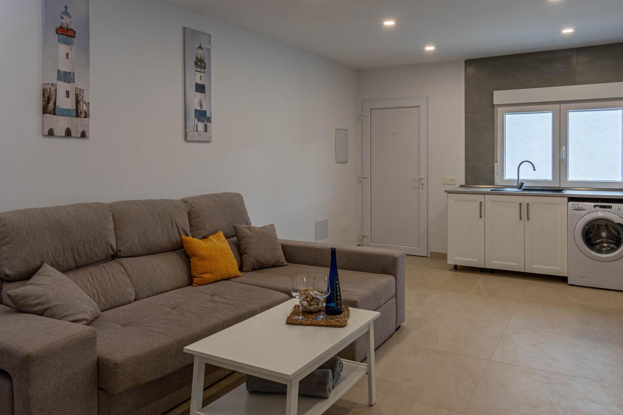 Kiposhi Beach Apartments Punta Mujeres Haría Kültér fotó